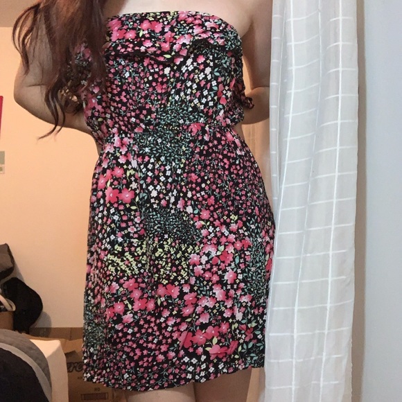 Floral strapless dress - Picture 7 of 8